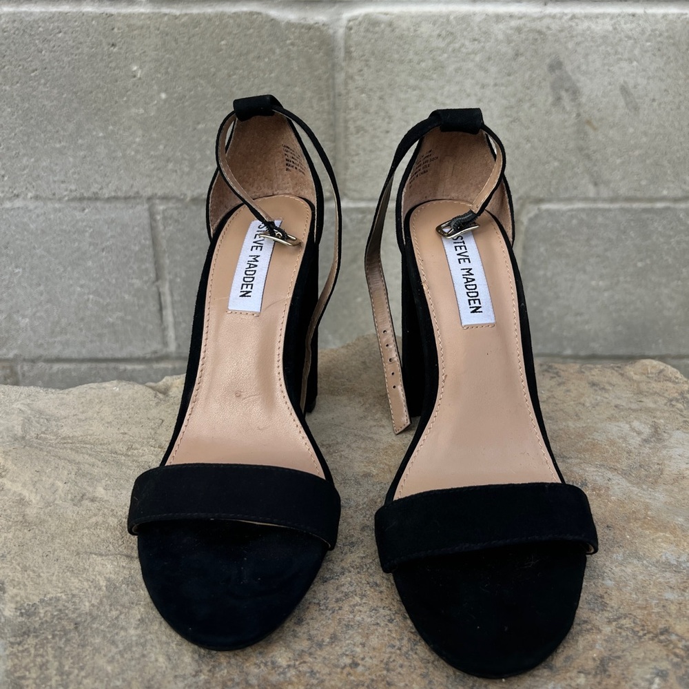 Steve Madden black heeled sandals 
Size 7.5
